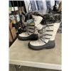 Image 2 : PAIR OF NEW MENS BOOTS SIZE 11