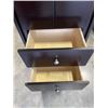Image 3 : SOLID WOOD MODERN LINGERIE CABINET
