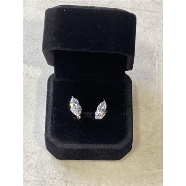 NEW PLATINUM PLATED 1.0CT MARQUISE CUT SIMULATED DIAMOND (CZ) LEVERBACK EARRINGS