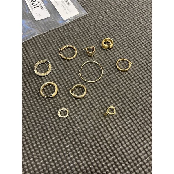 ASSORTED STAMPED GOLD TONE EARRINGS, NO PAIRS