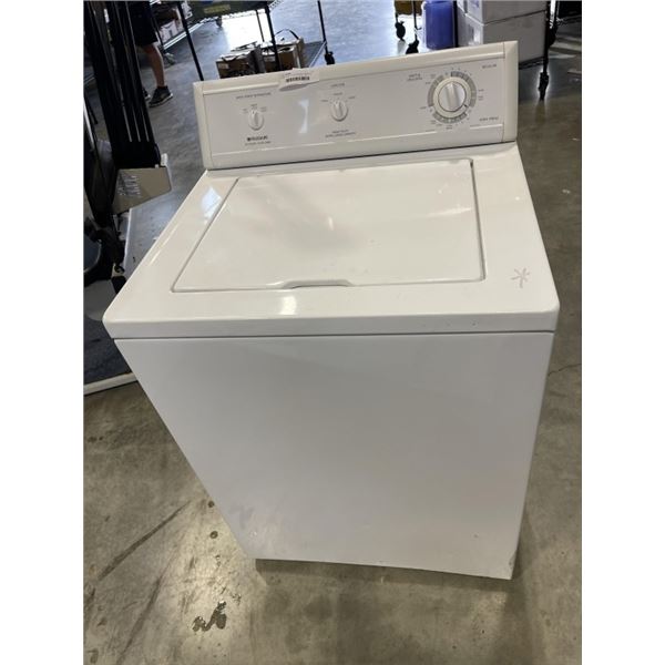 FRIGIDAIRE 8 CYCLE WASHER, WORKING