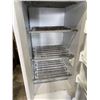 Image 3 : BEAUMARK STAND UP FREEZER