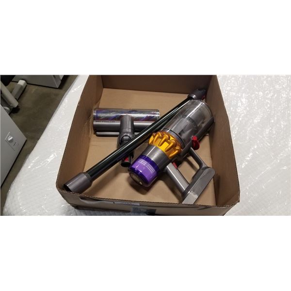 DYSON V15 DETECT EXTRA CORDLESS STICK VACUUM - TESTED WORKING, RETAIL $1069