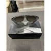 Image 3 : AS NEW OAKLEY LEADLINE GREY INK SUNGLASSES W/ PRIZM GREY GRADIENT LENSES