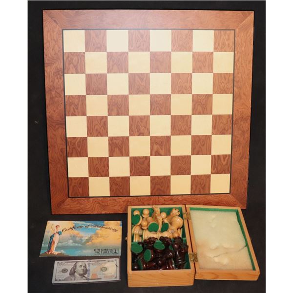CHARLIES ANGELES FULL THROTTLE LUCY LIU SCREEN MATCHED CHESS SET & WOOD BOARD W/ COLUMBIA PROVENANCE