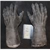 Image 1 : HALLOWEEN HORROR NIGHTS WEREWOLF VINTAGE CLAWS MASTERS UNIVERSAL STUDIOS