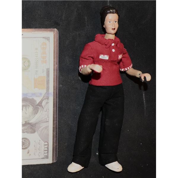 ROBOT CHICKEN KFC GIRL STOP MOTION PUPPET EARLY VERSION SCREEN USED