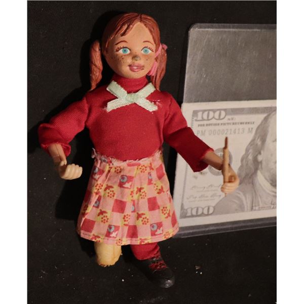 ROBOT CHICKEN WENDY'S GIRL STOP MOTION PUPPET SCREEN USED