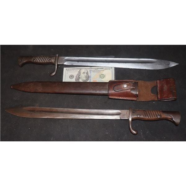 WWI REAL METAL BAYONET WITH LEATHER SHEATH AND RUBBER STUNT