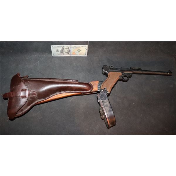 PISTOL RIFLE WITH ROUND MAGAZINE ALL METAL AND WOOD
