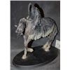 Image 4 : LORD OF THE RINGS 2002 RINGWRAITH AND STEED 2137