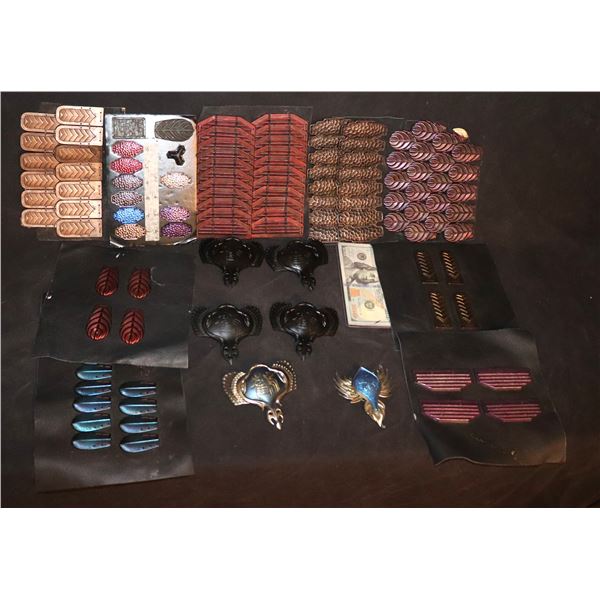 THE GREAT WALL PROTOTYPE ARMOR AND CRESTS LOT