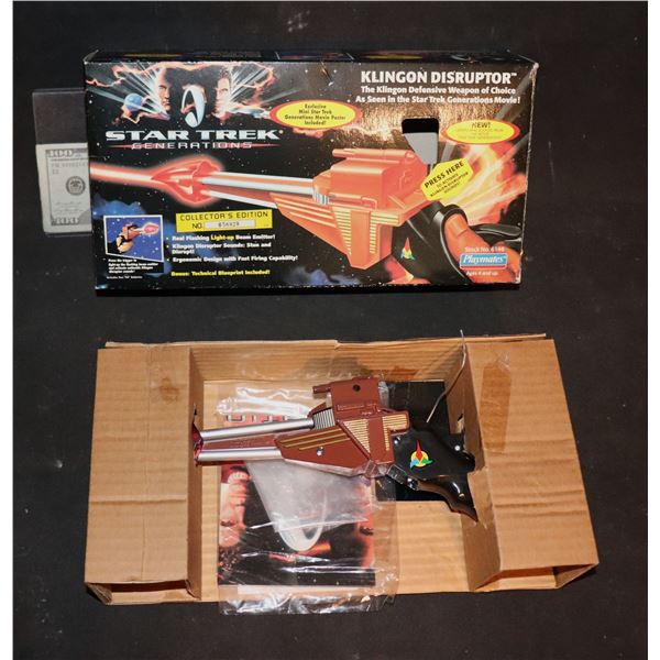 STAR TREK TNG KLINGON DISRUPTOR IN THE BOX