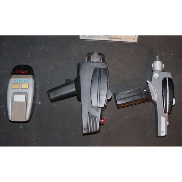STAR TREK PHASERS VINTAGE TOY LOT OF 3