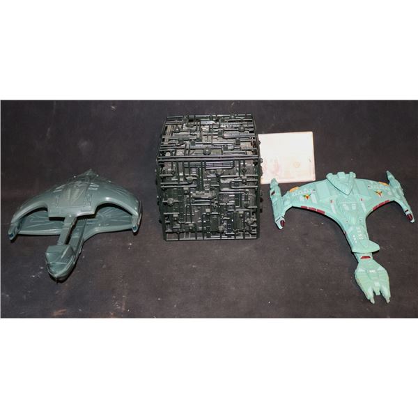 STAR TREK TNG BORG KLINGON AND VULCAN LARGE SHIP LOT OF 3