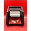 Image 1 : Milwaukee Rover Dual Power Flood Light