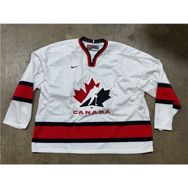 Nike Team Canada Hockey Jersey #4
