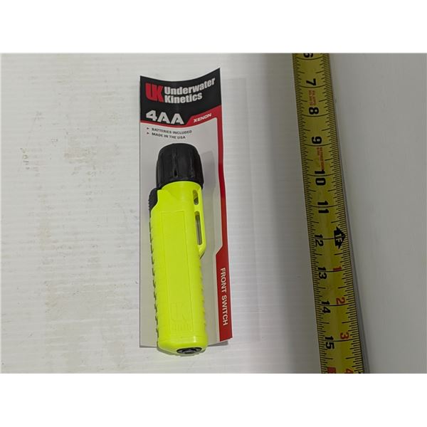 LAMPE DE POCHE LED 38 LUMENS UNDERWATER KINETICS