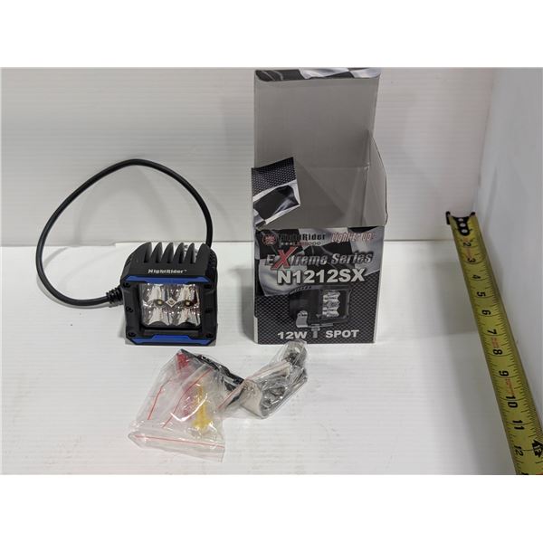 LAMPE PROJECTEUR LED 12w NIGHTRIDER #N121SX