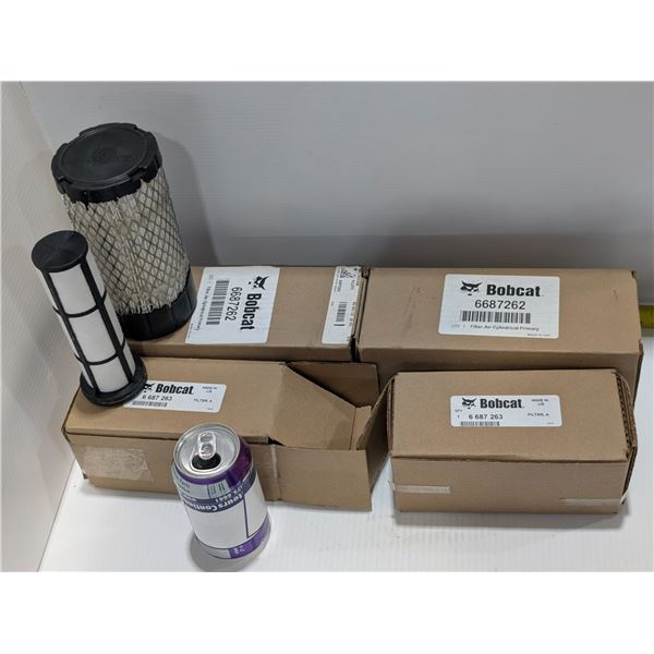 LOT DE 4 FILTRES À AIR BOBCAT ASST