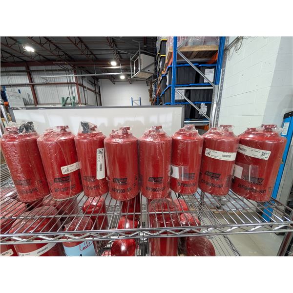 LOT DE 8 FILTRES ASST BALDWIN