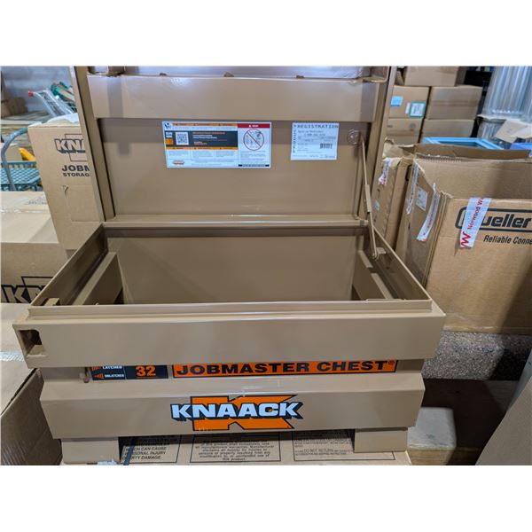COFFRE DE CHANTIER 32"x19"x19" KNAACK #32 val:$1100