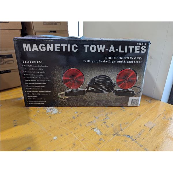 FEUX DE REMORQUAGE MAGNÉTIQUES TOW-A-LITE #TE2518