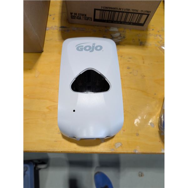 DISTRIBUTEUR DE SAVON GOJO