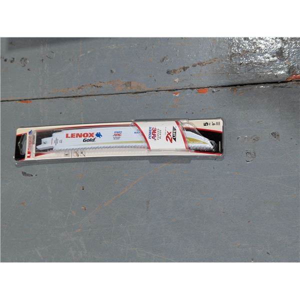 PKG DE 5 LAMES DE SCIE POUR BOIS 9" 6tpi LENOX