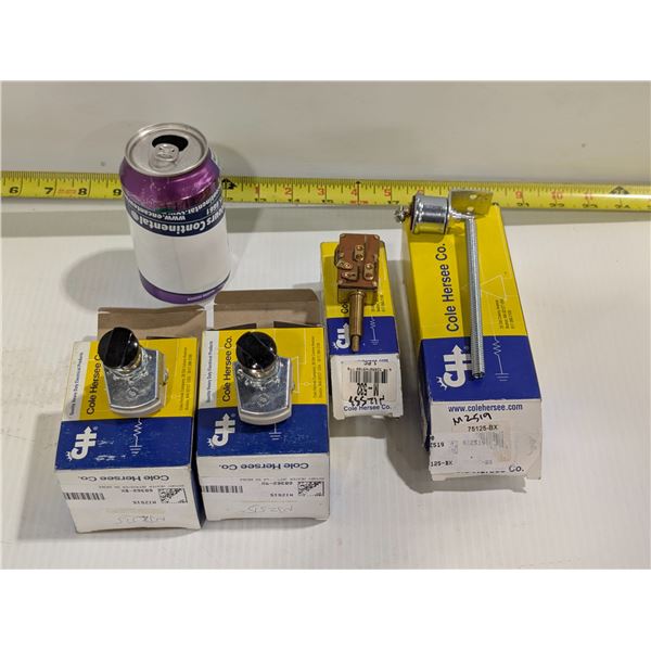 LOT DE 4 ITEMS ÉLEC. ASST