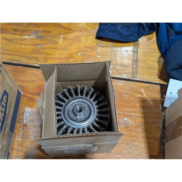 BROSSE D'ACIER  6" WEILER