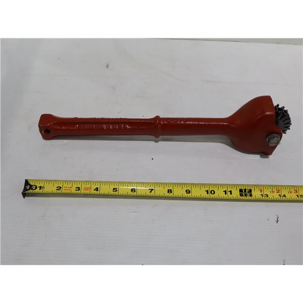 DESMOND #2 WHEEL DRESSER