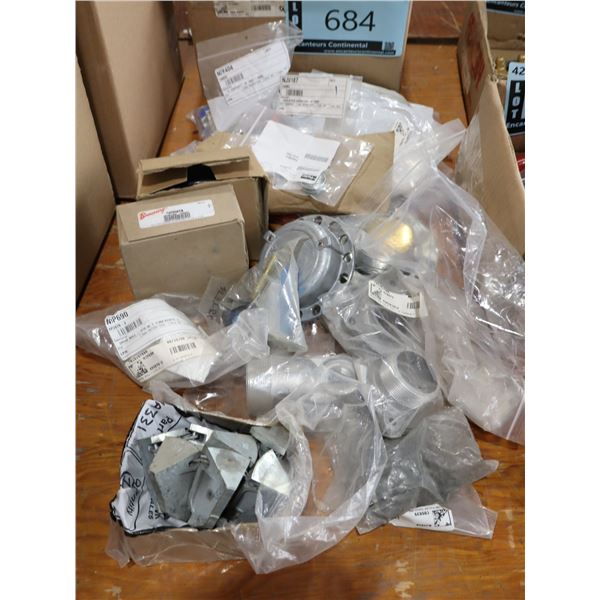 LOT DE PRODUITS ASST