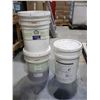 Image 1 : LOT DE 3 LIQUIDES ASSORTIS (HUILES DE COUPE ET DÉGRAISSANT)