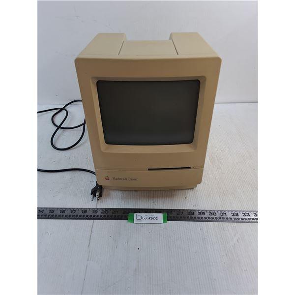 1991 Macintosh Classic PC  - Some Power Detected, As is - 13.5x10x11" - PICK UP