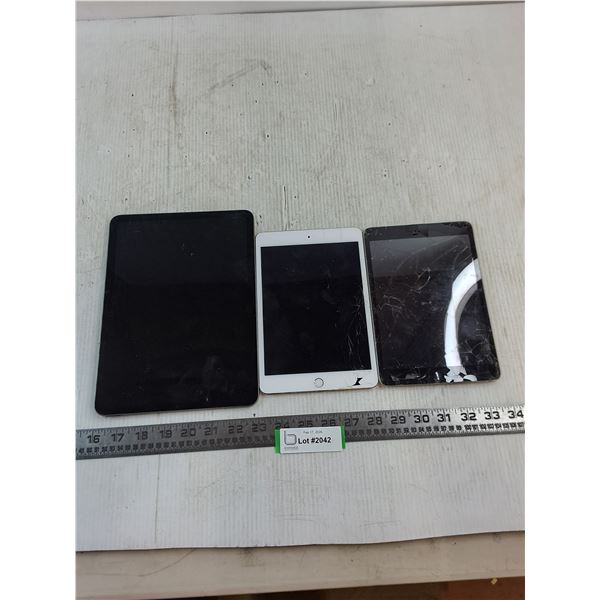 (3) iPads - Consignor says for Parts Only