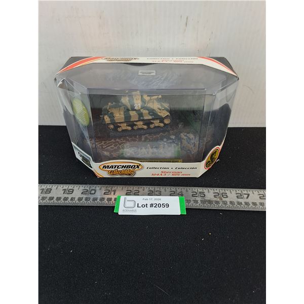 NIB Matchbox US Sherman M4A3 Tank & Display Case