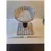 Image 1 : Cat Post/Bed 16 x 12