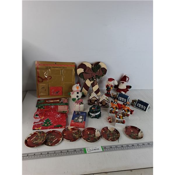 (3) A&W Bear Toy Ornaments, Christmas Coasters, Candy Cane Wood Decor