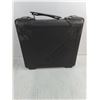 Image 2 : Black and Decker 3/8" Adjustable Clutch Cordless Scrudrill Screwdriver Drill Kit-appears unused-open