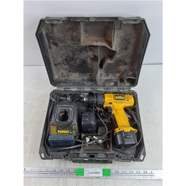 DeWalt Cordless Drill w/Battery Charger, Batteries & Plastic Case - Powers On, As Is