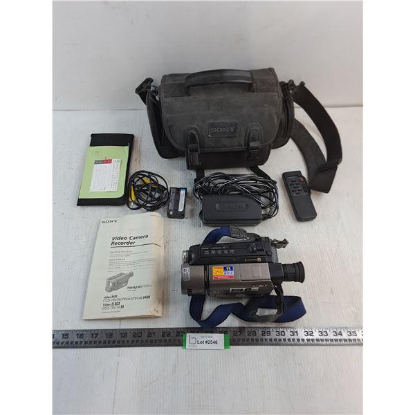 Sony Handycam "Vision" w/Accessories & Tote - Untested, As is