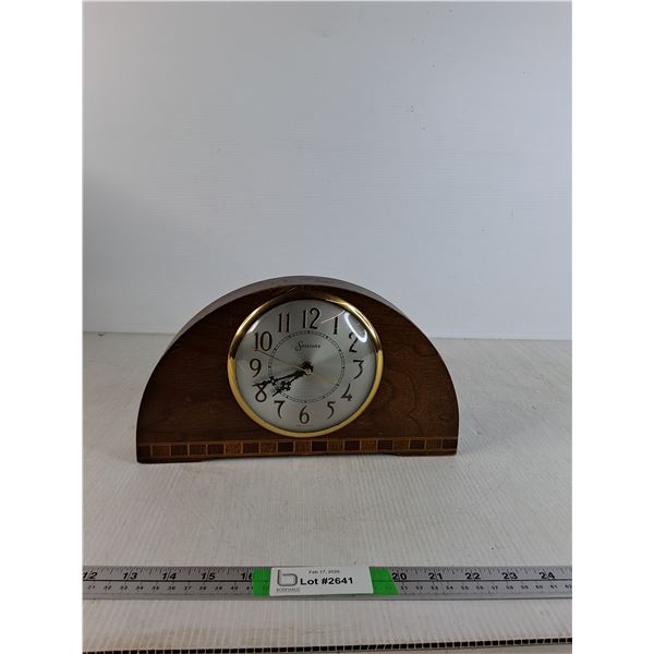 Vintage Sessions Art Deco Mantle Clock