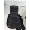 Image 3 : Black Guess Purse, Camera Bag ( as is, cannot authenticate)