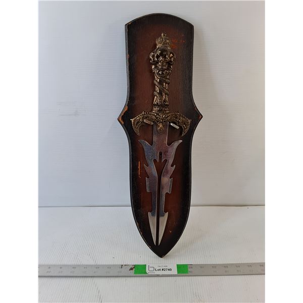 Skull Style Dagger 17.5" & Display Board
