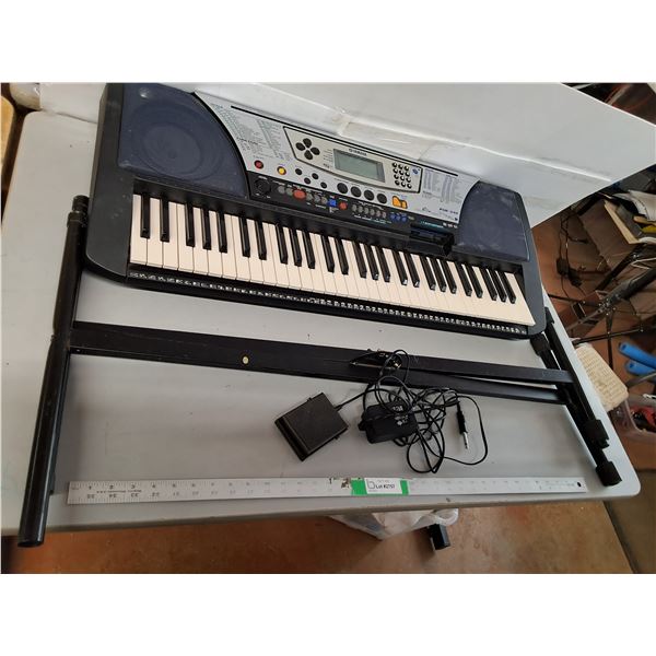 Yamaha PSR-340 Keyboard- Powers On, Stand- Requires Repair, Power Cord & Foot Pedal- Cannot Ship