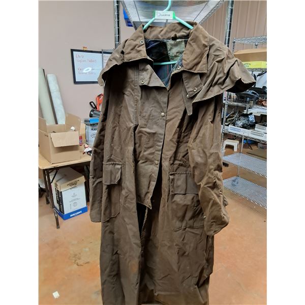 (1) Brown Oilskin Duster Stockman's Coat-Size XL-has Tomas Cook Label on arm