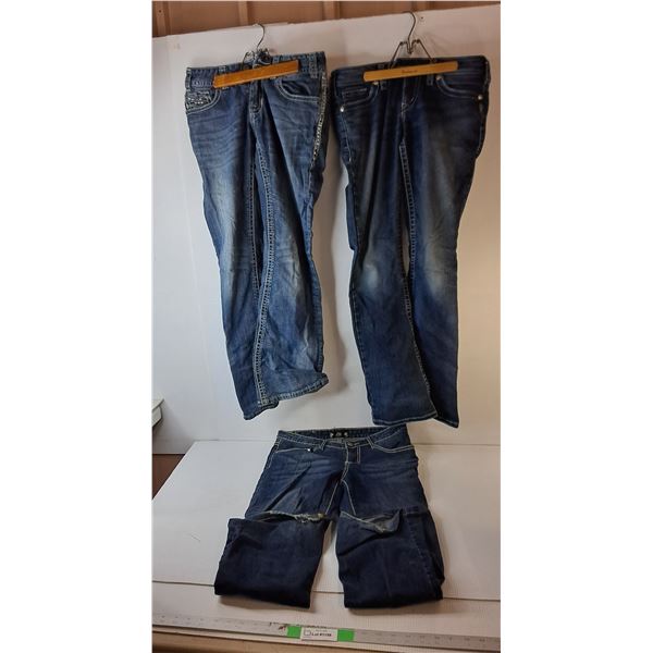(3) Pairs of Women's Jeans- 31/12, 26x32, W28/L33-one missing button