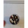 Image 3 : Jar Of Assorted Buttons