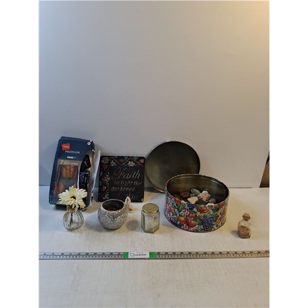 Mens Sport Briefs, Decorative Plaque, Sea Shells & Rocks,Misc